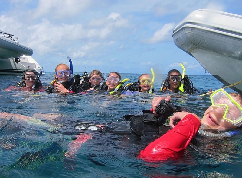 Student divers in ocean on open water course on Broadreach scuba program