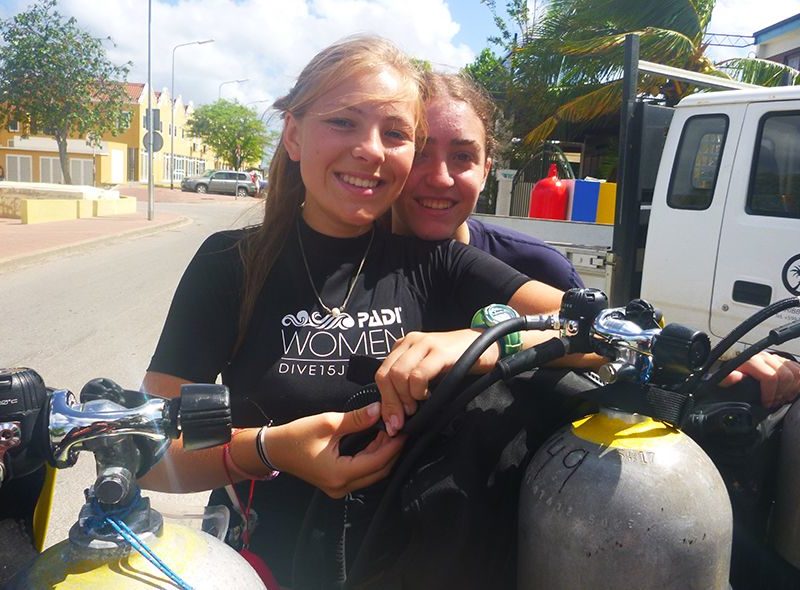 Divers setting up gear on padi divemaster internship program