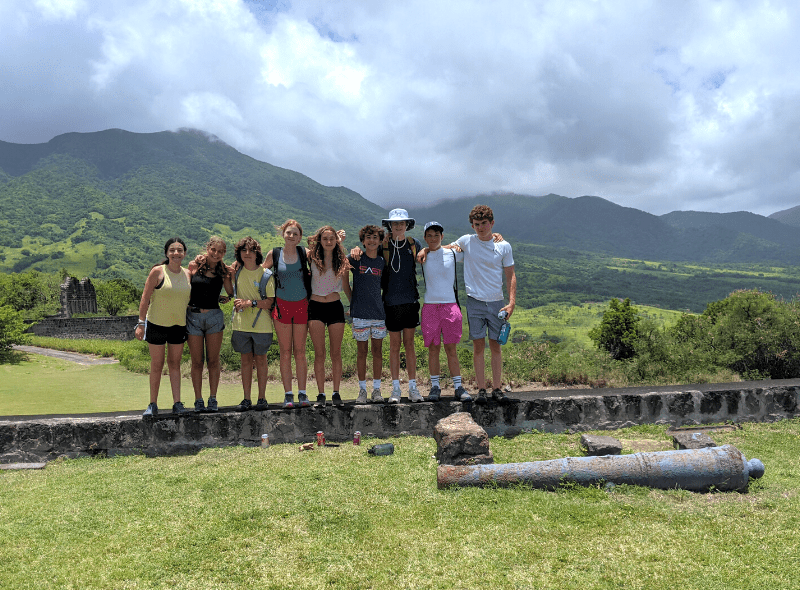 Middle school students explore Caribbean island on summer dive and sail program